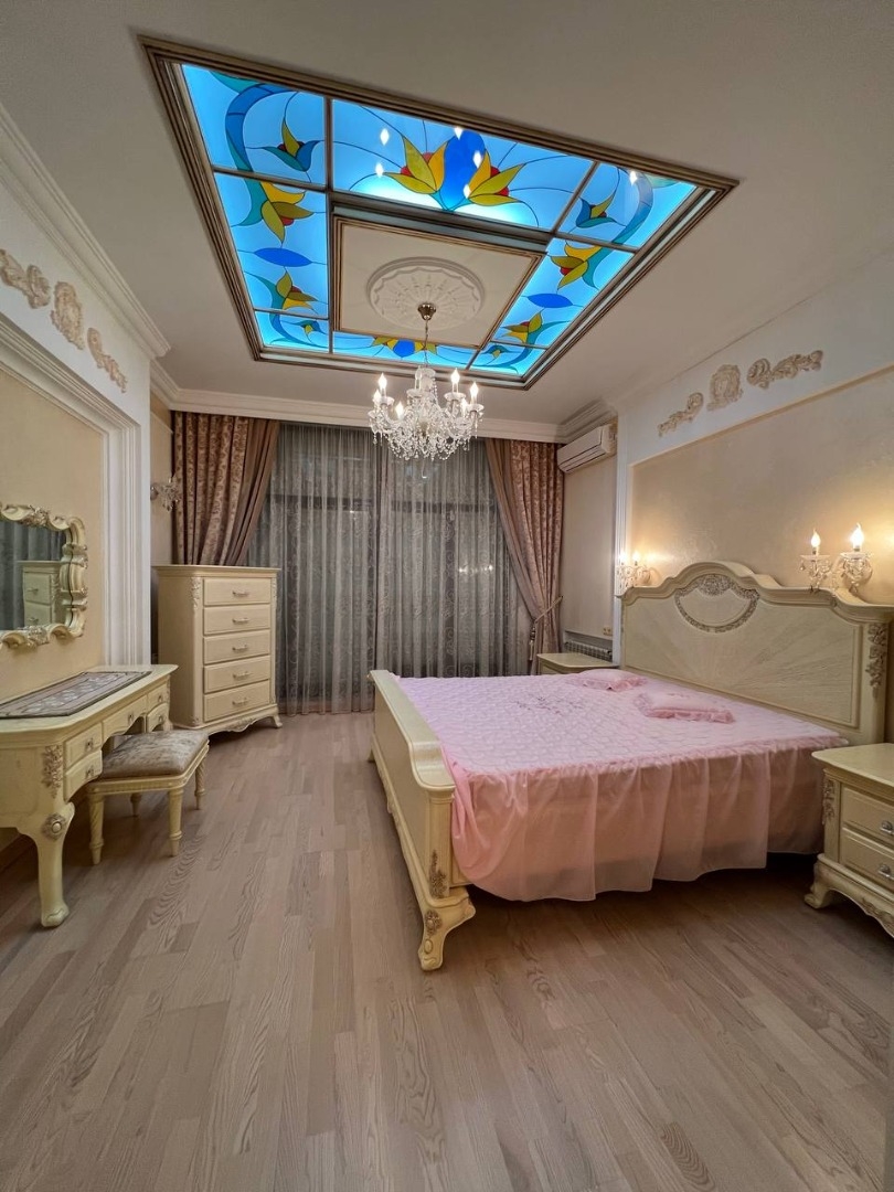 продажа трехкомнатной квартиры номер A-173369 в Приморском районе, фото номер 10